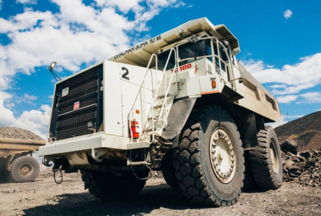 Самосвалы Terex проявляют несгибаемый характер в сибирских условиях